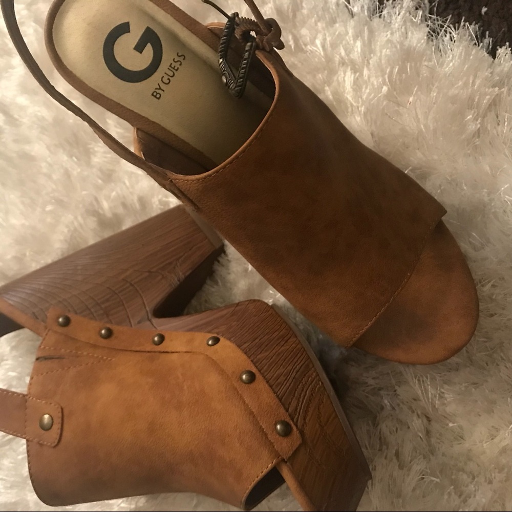 Guess Wedges - Picture 2 of 4